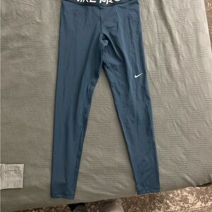 ✨NEW✨ Nike Pro Teal Athletic Leggings